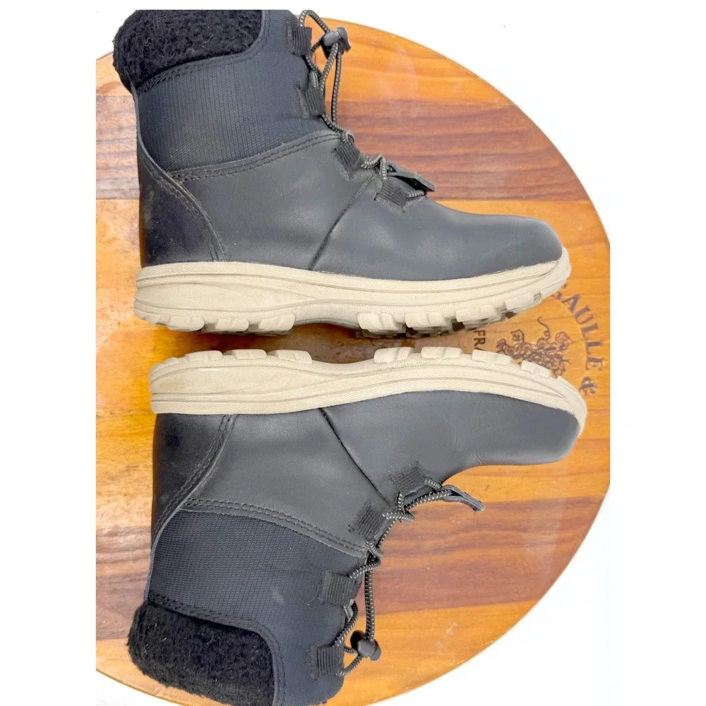 Columbia Buga Boots Kids 12 Black Waterproof Winter Lace Ups Lined Gorpcore